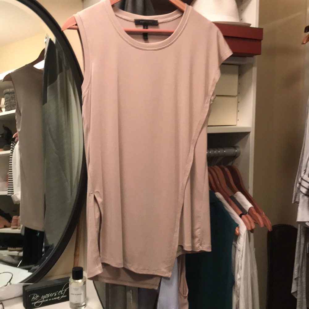 Woman’s top size small